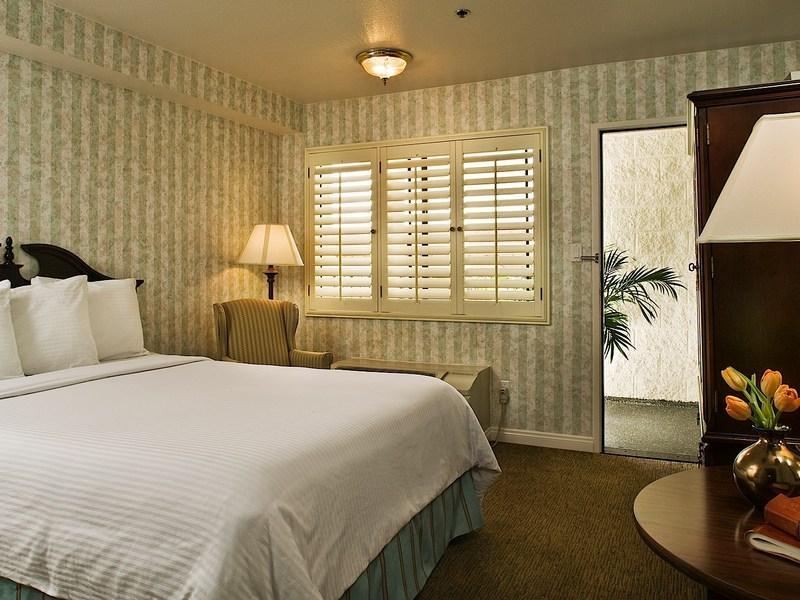 Carousel Inn And Suites Анахайм Номер фото