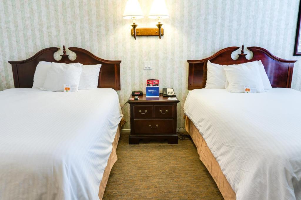 Carousel Inn And Suites Анахайм Экстерьер фото